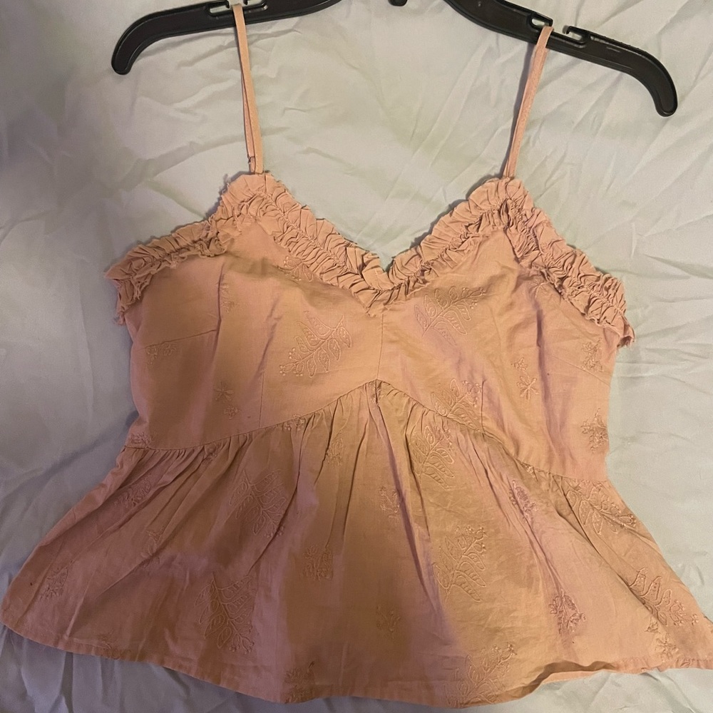 Nude crop top tank, v-cut